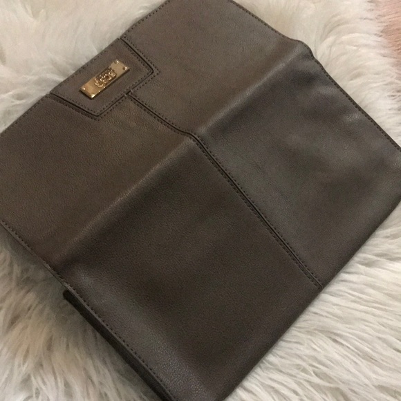 BCBG clutch - Picture 4 of 4